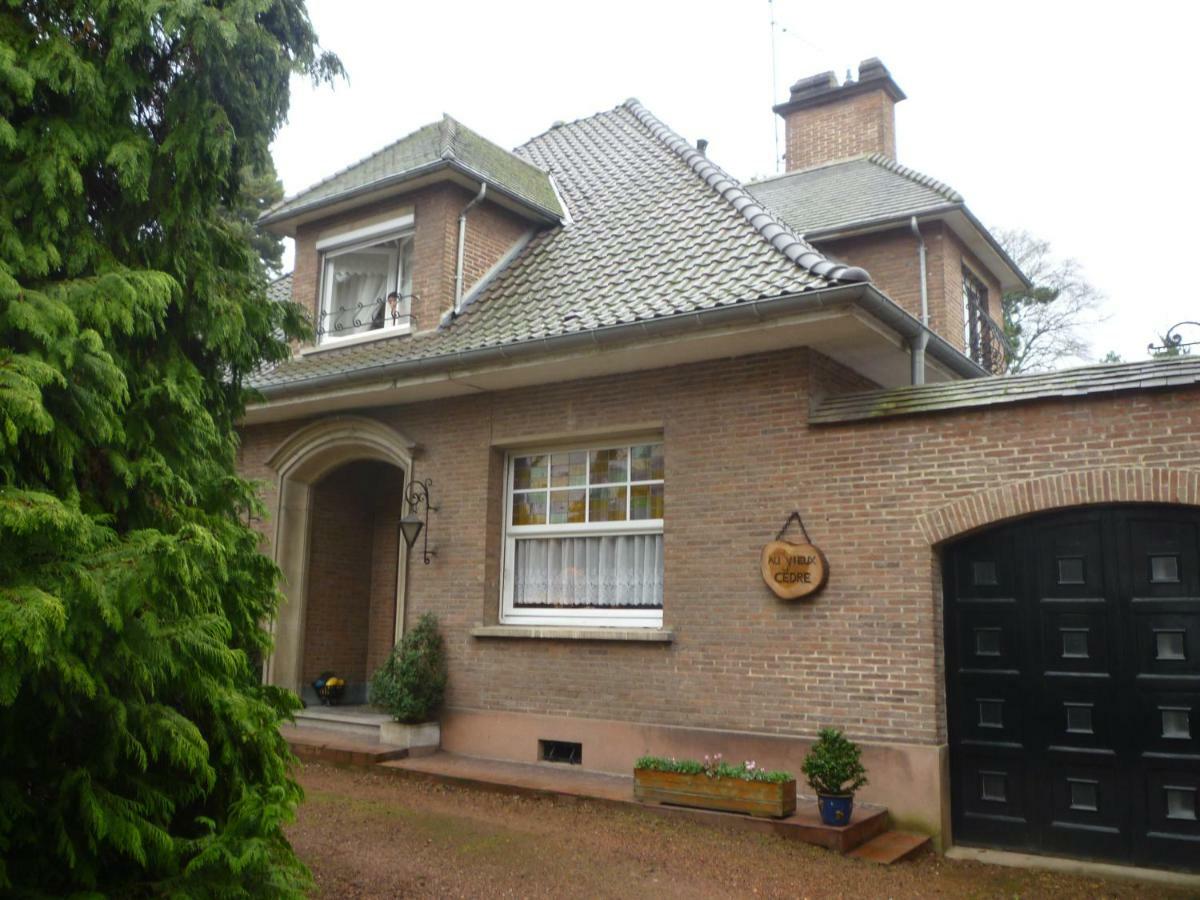 Bed and Breakfast Au Vieux Cedre Mouvaux Exterior foto